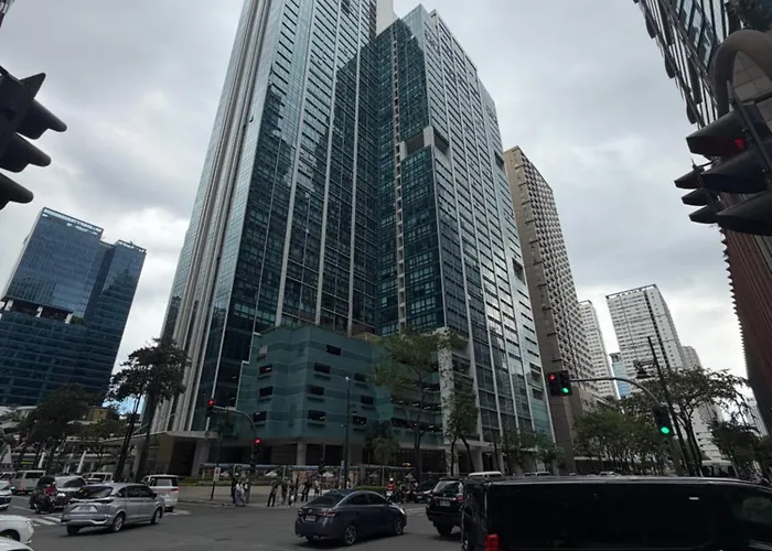 New! Cozy & Stylish 350mbps Near Uptown Mall Backhome1 Manila