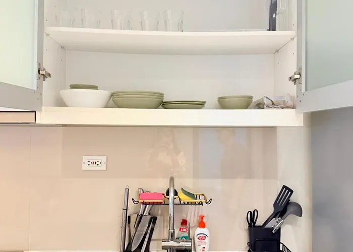 New! Cozy & Stylish 350mbps Near Uptown Mall Backhome1