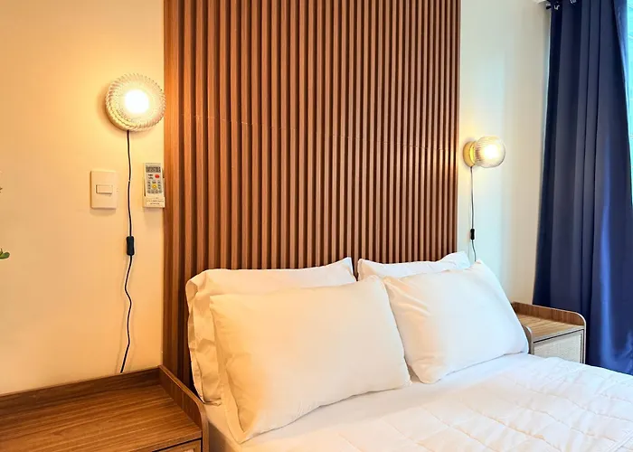 New! Cozy & Stylish 350mbps Near Uptown Mall Backhome1 * Manila