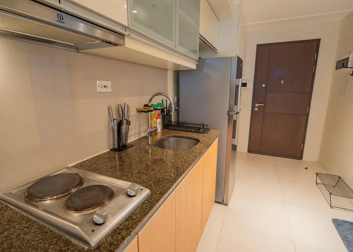 Apartment New! Cozy & Stylish 350mbps Near Uptown Mall Backhome1 *